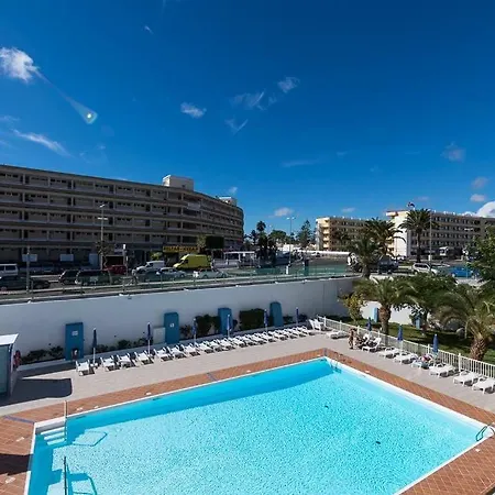 Apartmán 5 Min Walk From Yumbo 208 *