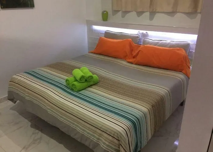 5 Min Walk From Yumbo 208 Playa del Ingles (Gran Canaria)